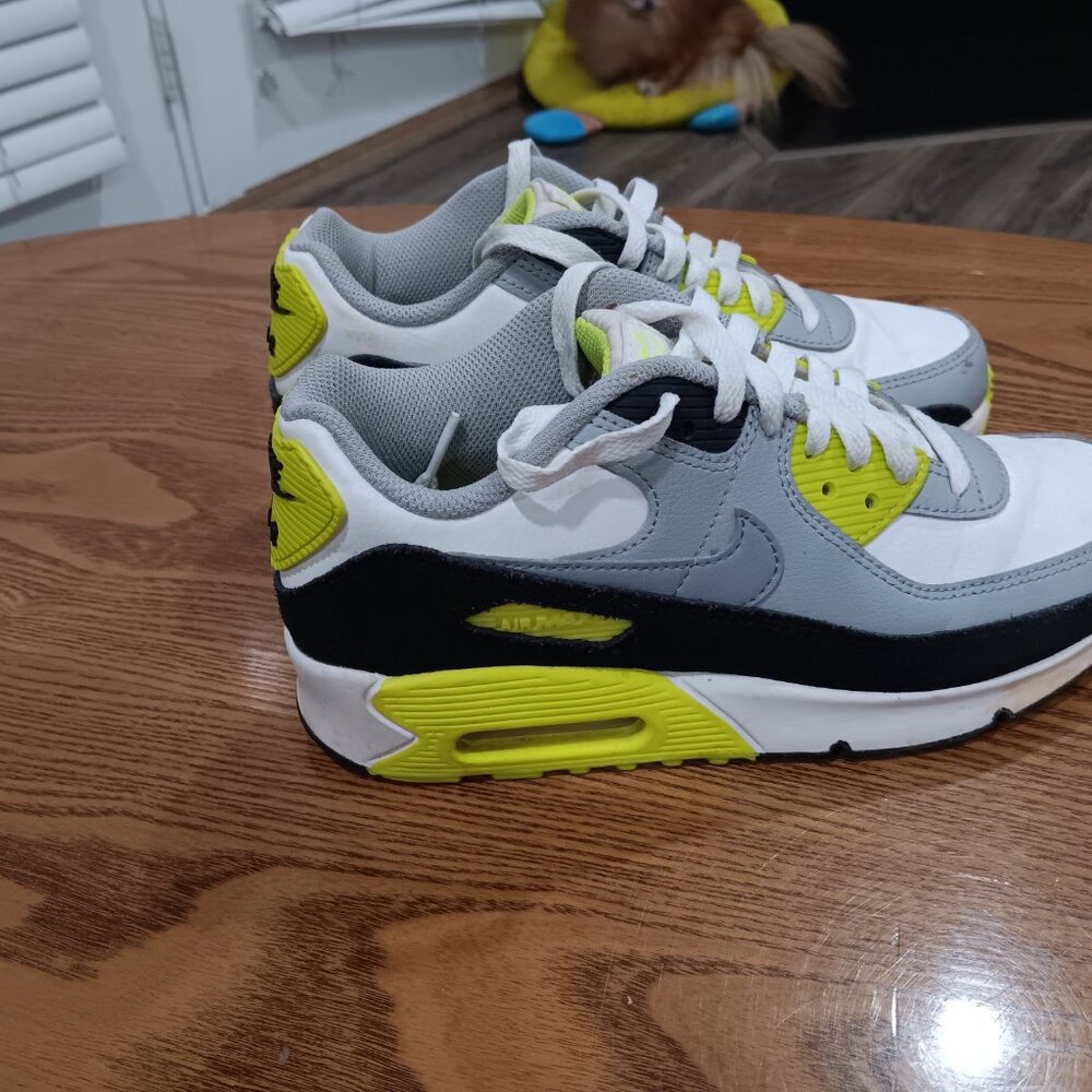 Nike Air Max 90 Ltr Gs Volt White Grey Black Size 5 - Picture 5 of 6
